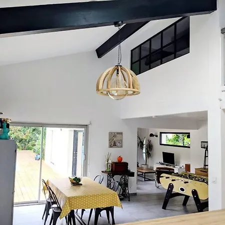Maison Avec Grande Piscine Canéjean