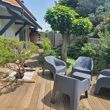 Maison Avec Grande Piscine Canéjean